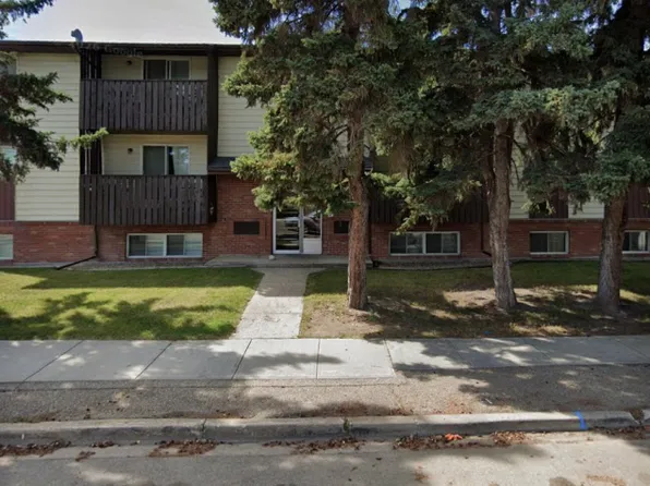 5904 51st Ave, Red Deer, AB T4N 4H9