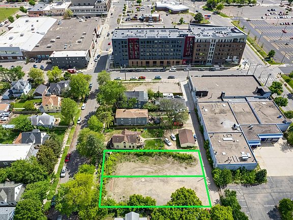 5th image of 2828 & 2824 27th Ave S