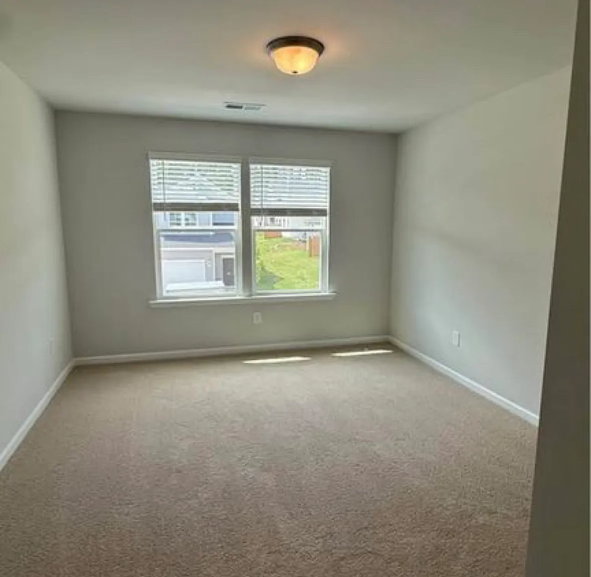 114 Timber Falls Dr — Photo 2