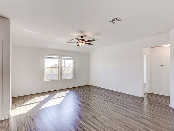 5th image of 730 Carol Dr