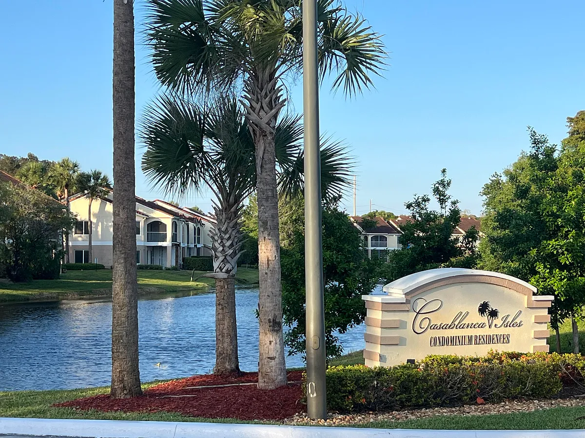 Building Photo - 815 W Boynton Beach Blvd #12101