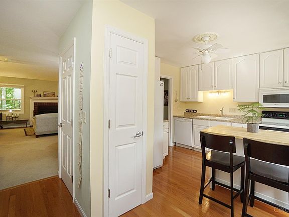 4th image of 9114 Dominion Cir #9114