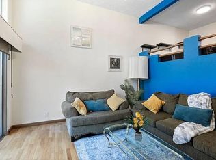 126 E Court Ln, Foster City, CA 94404