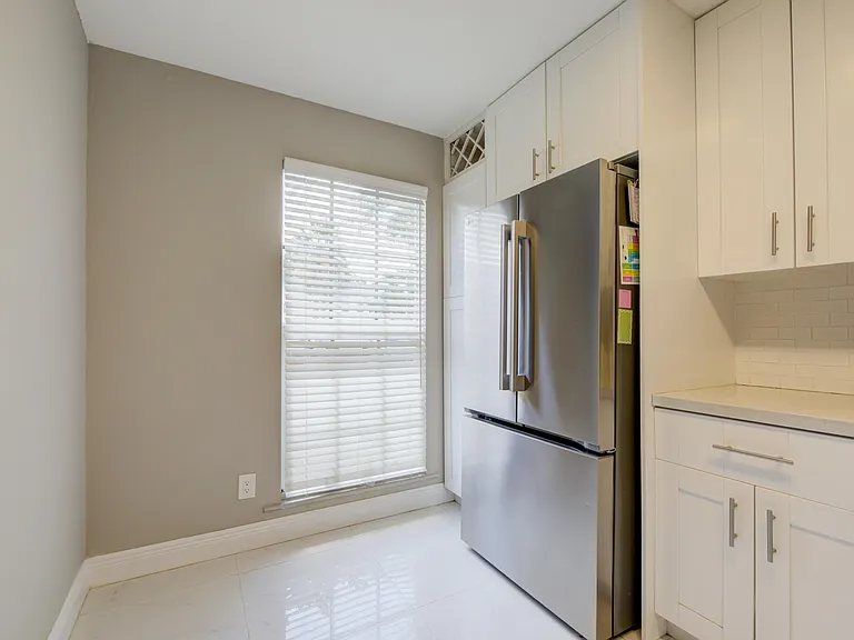 2900 Dorchester Ln #2900 — Photo 18