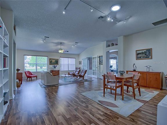 4th image of 1111 San Remo Ln