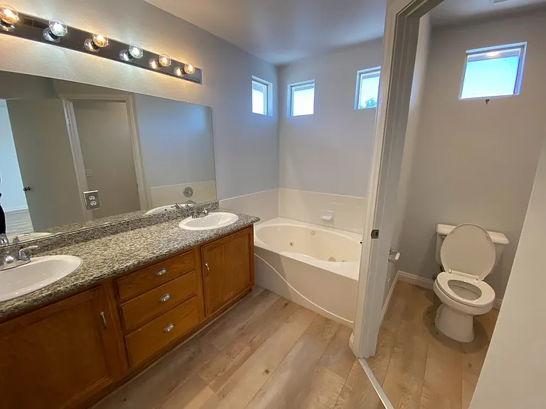 808 Midpride St — Photo 17