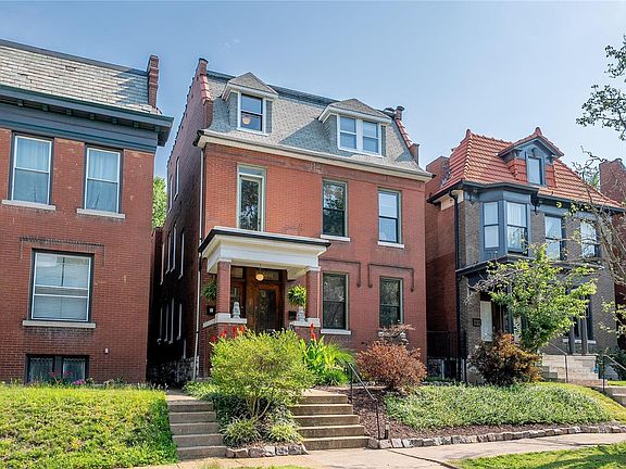 2nd image of 3441 Pestalozzi St