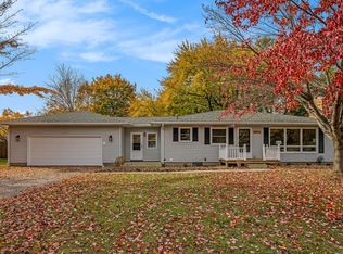 3935 Grape Ave NE, Grand Rapids, MI 49525