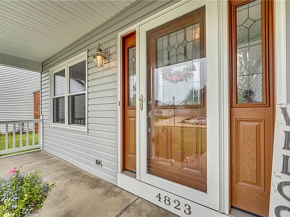 2nd image of 4823 Elizabeth Ln