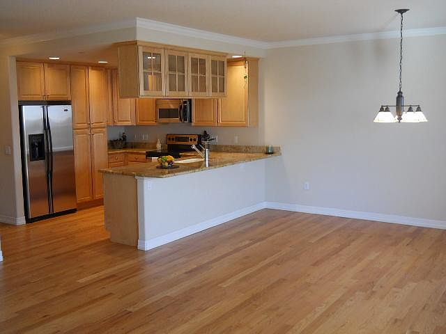 Dining & Kitchen