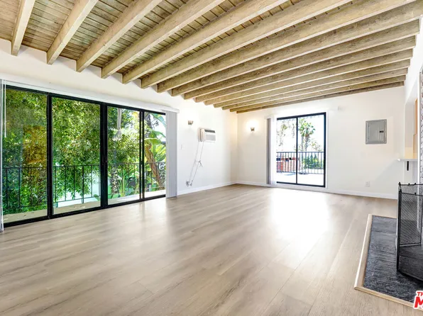 8907 Harratt St, West Hollywood, CA 90069