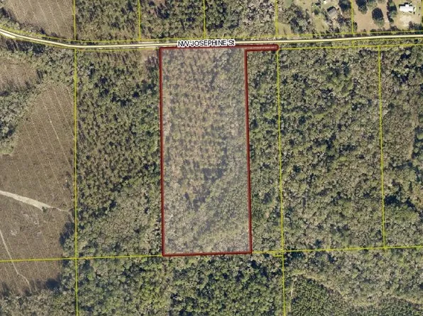 12 NW Josephine St, Lake City, FL 32055