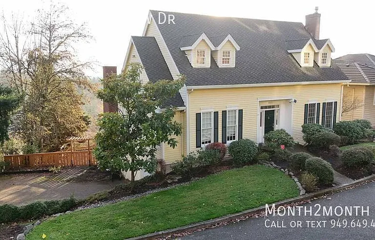 9021 NW Bartholomew Dr — Photo 44