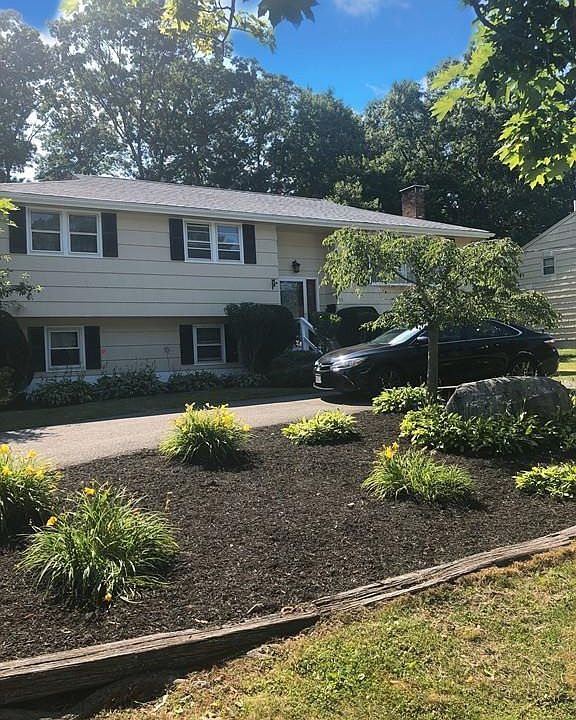 1st image of 45 Rockland Dr