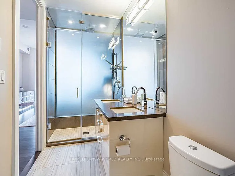 29 Queens Quay E #406 — Photo 16