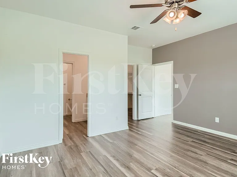 7360 Parkside Place Dr — Photo 13