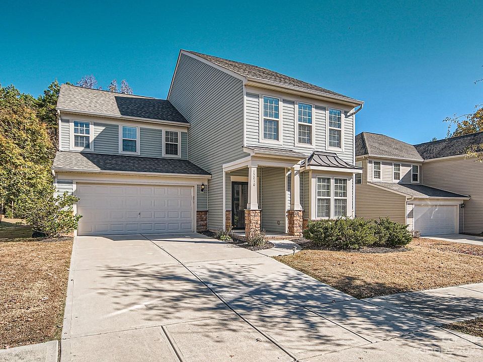1st image of 15210 Colonial Park Dr