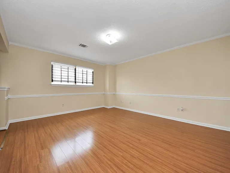11411 Briar Forest Dr — Photo 26