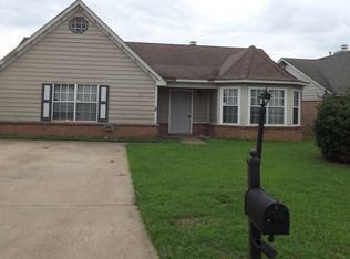 7049 Foxhall Dr, Horn Lake, MS 38637