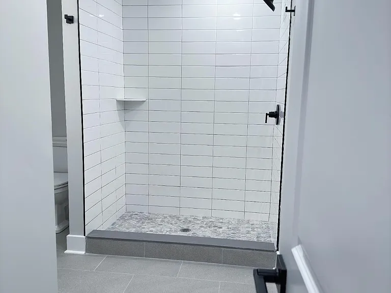 1722 W Master St #2 — Photo 9