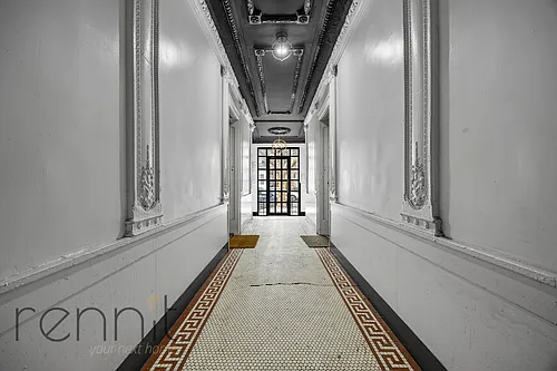 245 Midwood St #1 Photo 1