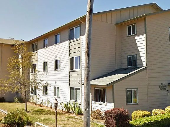 2nd image of 141 S River St #7884