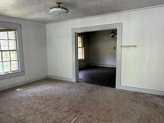 3rd image of 610 Jackson Street