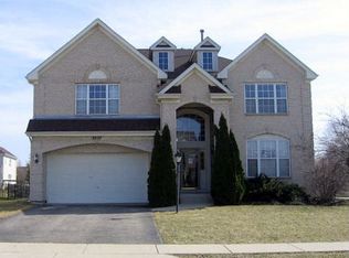 2337 Poets Ln, Algonquin, IL 60102