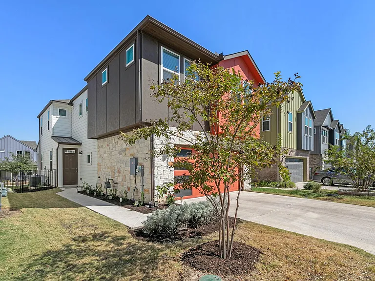 7312 Travertine Spring Dr — Photo 3