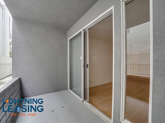 5th image of 1033 3rd St #104D