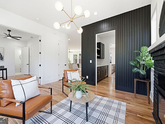 4th image of 63 Mortimer St