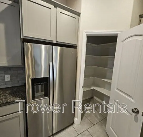 1021 E 90th Ct — Photo 47