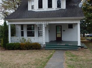 317 N 4th St, Mount Vernon, WA 98273