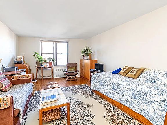 3rd image of 86-10 Grand Ave #4P