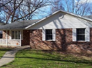 412 Gateway Dr, Jefferson City, MO 65109