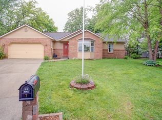 7 Arlington Ct, Smithton, IL 62285