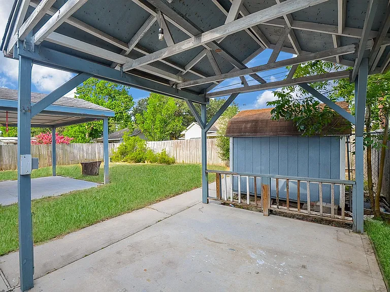 3722 Brier Gardens Dr — Photo 50