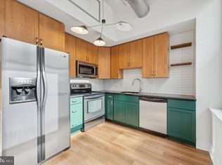 1100 S Broad St UNIT 404B, Philadelphia, PA