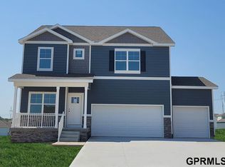 6313 Centennial Rd, Omaha, NE 68157