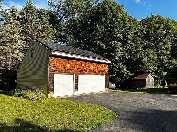 3rd image of 84 Chester Rd
