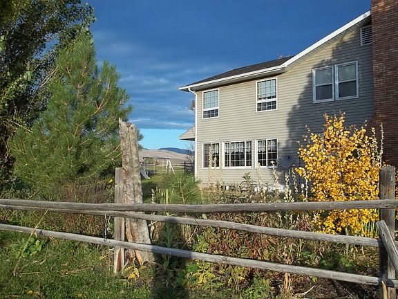 (Add Caption)Dinning area side of home