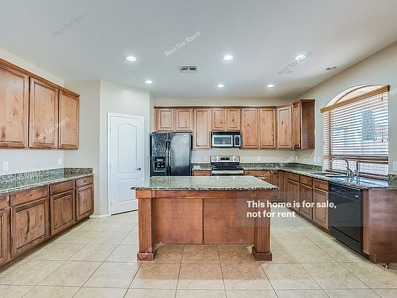 2nd image of 1348 E Kingman Pl