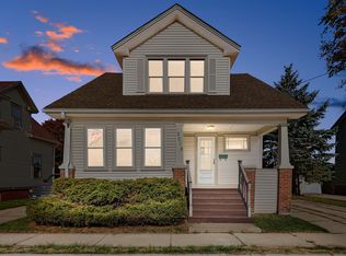 2016 Lawn St, Racine, WI 53404