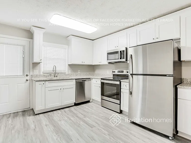 6647 Forestdale Ln — Photo 11