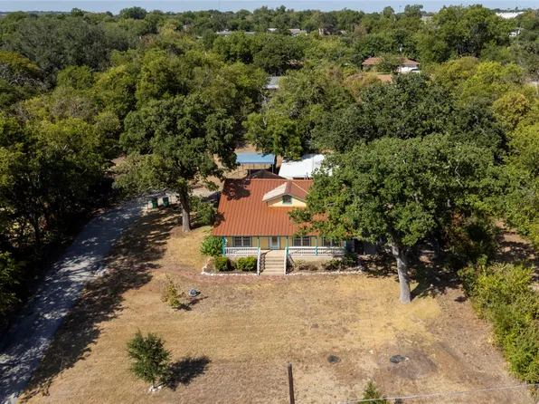 624 Alexander Rd, Stephenville, TX 76401