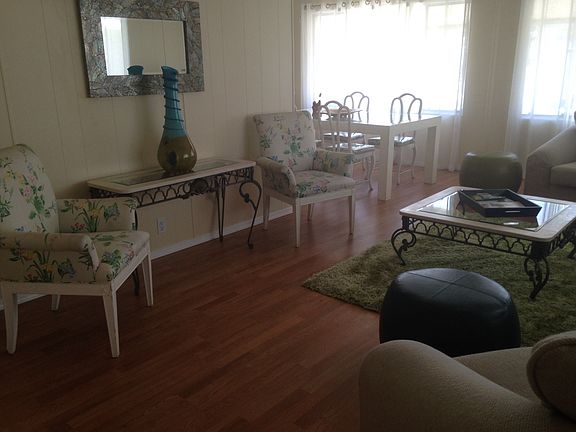 2nd image of 425 Butterfield