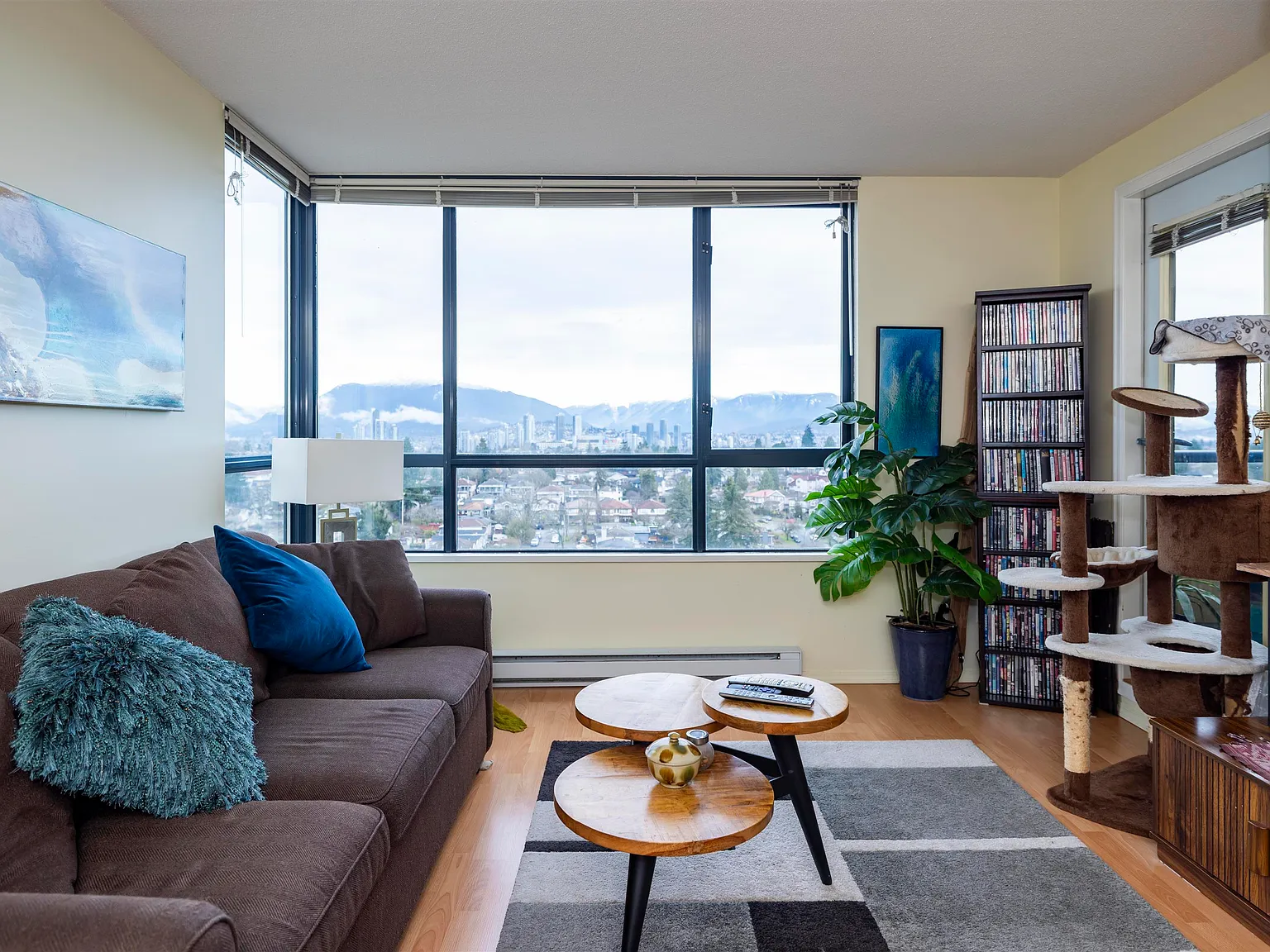 2 bed, 800 sqft, $2,799 — Photo 1