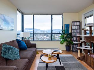 5288 Melbourne St #1908, Vancouver, BC V5R6E6