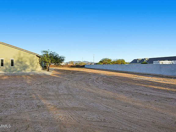 5th image of 21035 W OCOTILLO Avenue