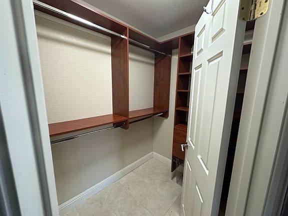 3rd image of 6582 Whitbourne Dr